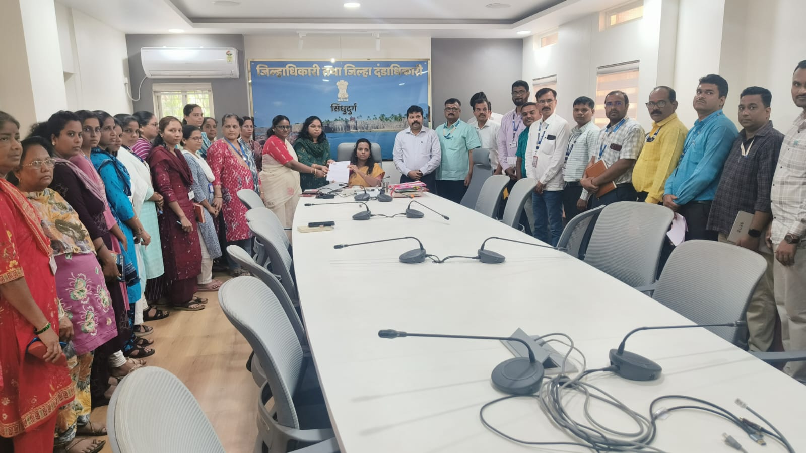 You are currently viewing सोशल मीडियावर महिला अधिकाऱ्यांची दिशाभूल करणारा बदनामीकारक व्हिडिओ पोस्ट