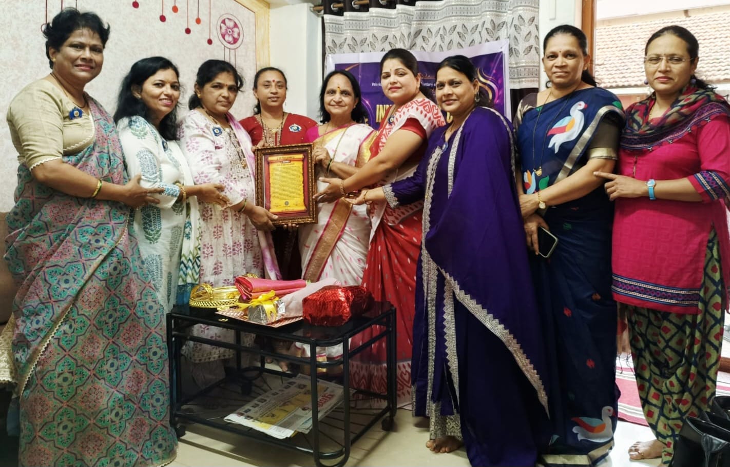 You are currently viewing गुरुतत्त्वाचा गौरव; ज्येष्ठ साहित्यिक सौ. वृंदा कांबळी यांना इनर्व्हील क्लबकडून सन्मान