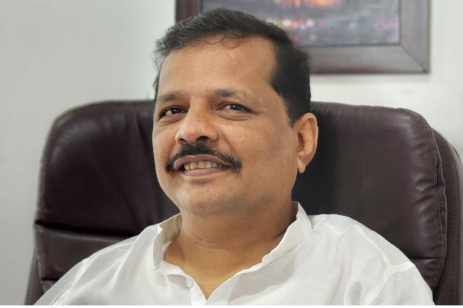 दीपक केसरकरांच्या वाढदिवसानिमित्त शिवसेनेकडून सामाजिक उपक्रमांची रेलचेल