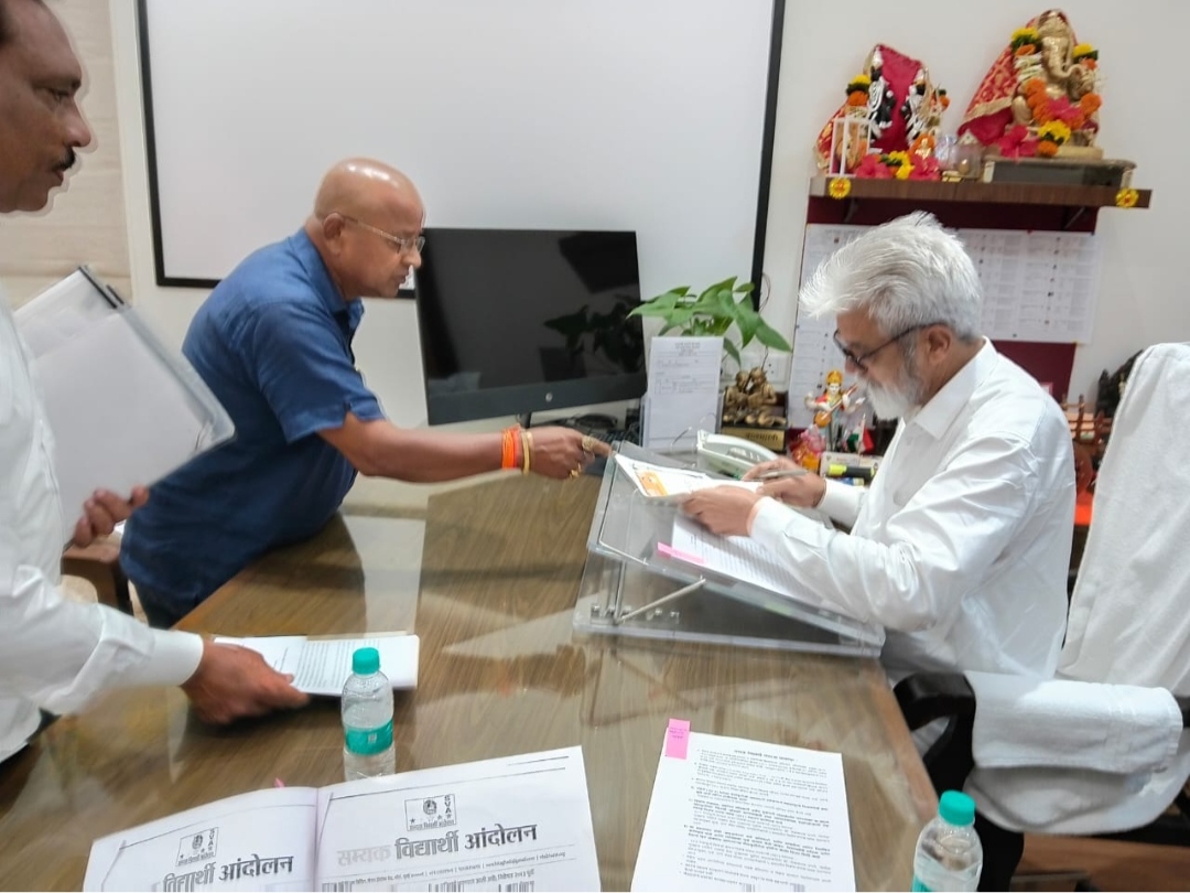 You are currently viewing डेगवे शाळांच्या छप्पर दुरुस्तीसाठी शिवसेनेच्या पाठपुराव्याला यश; शिक्षणमंत्र्यांचे तात्काळ कारवाईचे आदेश