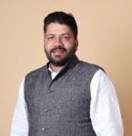 शिवसेना युवा नेते दिनेश गावडे यांच्या वाढदिवसानिमित विविध सामाजिक उपक्रमांचे आयोजन