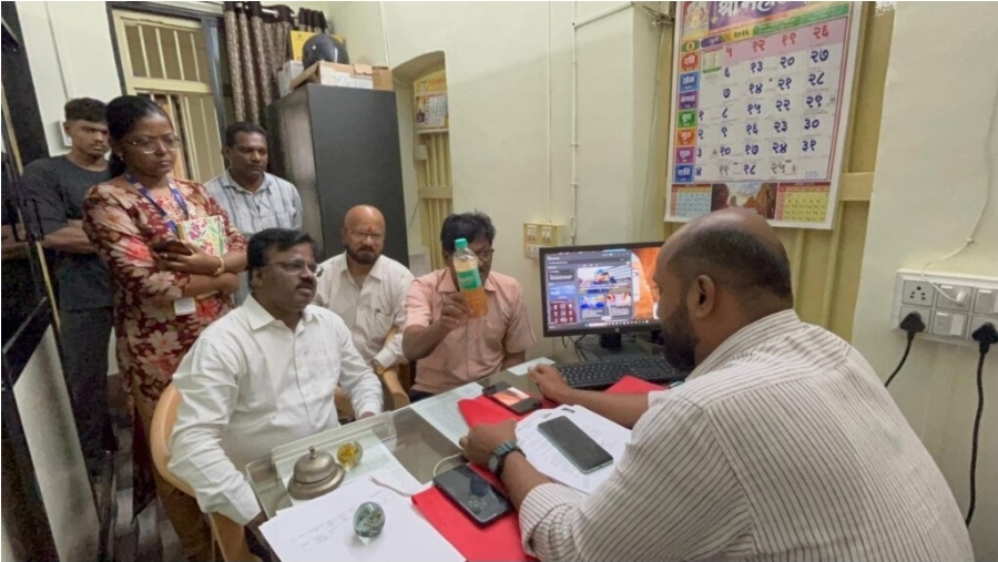 You are currently viewing गढूळ पाण्यावरून माजी उपनगराध्यक्ष उमाकांत वारंग आक्रमक; ‘लोकांच्या जीवाशी खेळ का?’