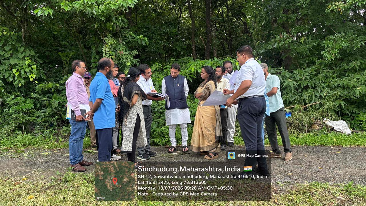 You are currently viewing आमदार दिपक केसरकर आणि जिल्हाधिकारी तृप्ती धोडमिसे यांनी केली सावंतवाडी पाणीपुरवठा योजनेची प्रत्यक्ष पाहणी