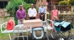 कै. प्रतिभा प्रमोद नाईक रेडकर यांच्या स्मरणार्थ सामाजिक बांधिलकी प्रतिष्ठानला रुग्णपयोगी वस्तूंचे दान