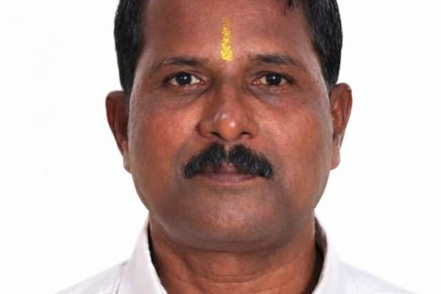 १५ ऑगस्टपूर्वी मालवणातील नादुरुस्त रस्त्यांचे डांबरीकरण करा; अन्यथा आंदोलन – सुरेश बापर्डेकर