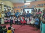 स्वातंत्र्य दिनानिमित्त चिमुकल्यांना शालेय गणवेशाची भेट