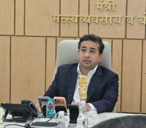 Read more about the article महाप्रितने कालबद्ध पद्धतीने सिंधुदुर्ग जिल्ह्यात शासकीय इमारतीवर सौर उर्जा प्रकल्प राबवावा