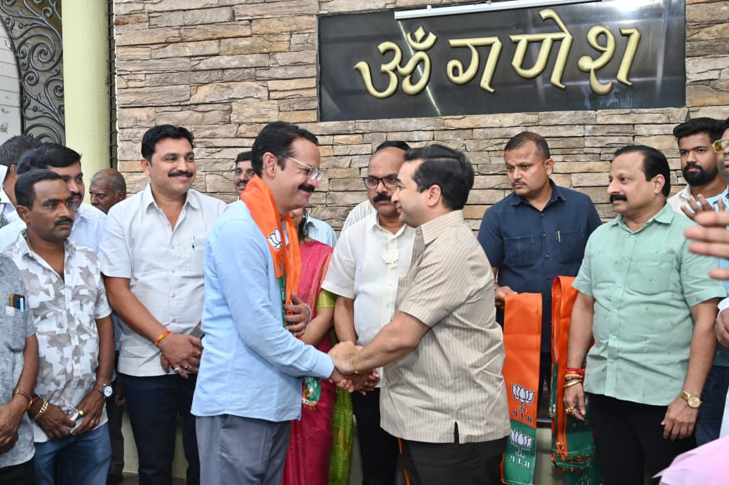 You are currently viewing माजी खासदार विनायक राऊत यांचे निकटवर्तीय सचिन सावंत यांचा भाजपात प्रवेश; ठाकरे सेनेला धक्का