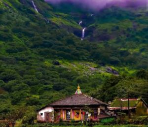 Read more about the article अवखळ श्रावण