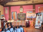“स्पर्धेच्या युगात ग्रामीण विद्यार्थ्यांनी डिजिटल शिक्षणाची कास धरावी” — रो. मकरंद नाईक