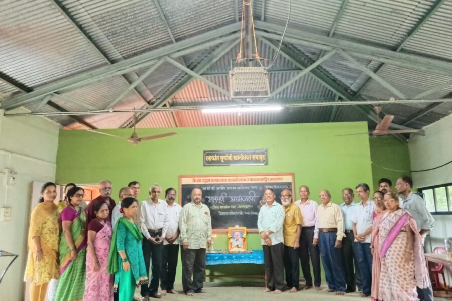 ऋषितुल्य व्यक्तिमत्वास भावपूर्ण निरोप – डॉ. अरविंद खानोलकर यांना मळगाव वाचन मंदिरातर्फे वाहिली भावपूर्ण श्रद्धांजली