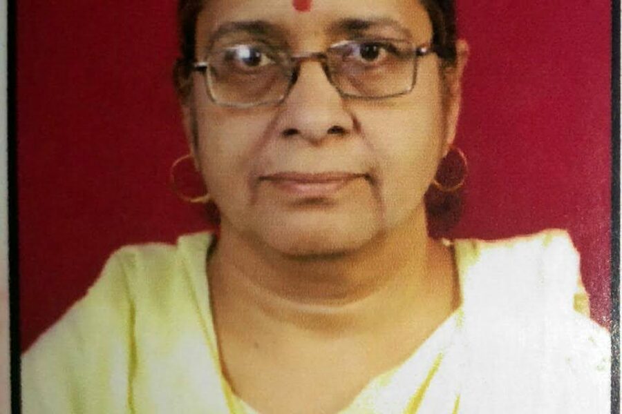 कवयित्री शैलजा करोडे यांचे साहित्य विद्यापीठ अभ्यासक्रमात