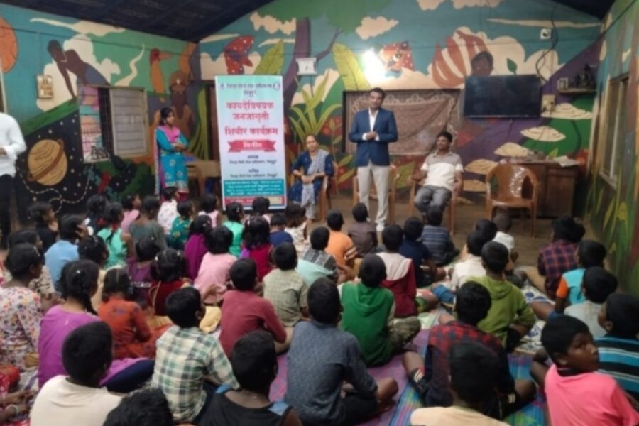 जिल्हा विधी सेवा प्राधिकरणामार्फत जागतिक आदिवासी दिन साजरा
