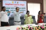 जिल्हाधिकारी कार्यालयातील अधिकारी व कर्मचारी यांना नशामुक्तीची शपथ