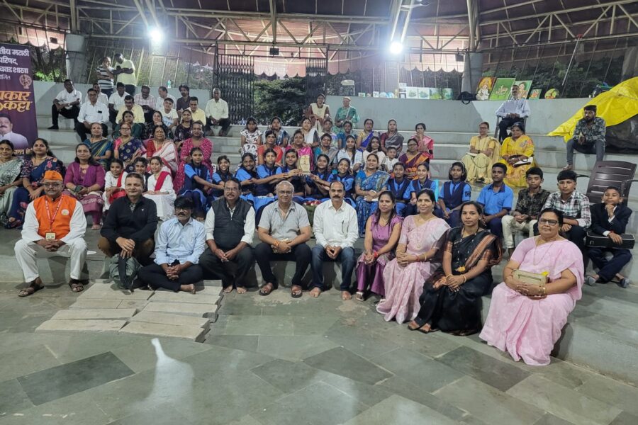 कलाकार कट्ट्यावर ‘पुण्यश्लोक अहिल्या देवी’ उत्कृष्ट नाटिकेतील बाल कलावंतांचा सन्मान