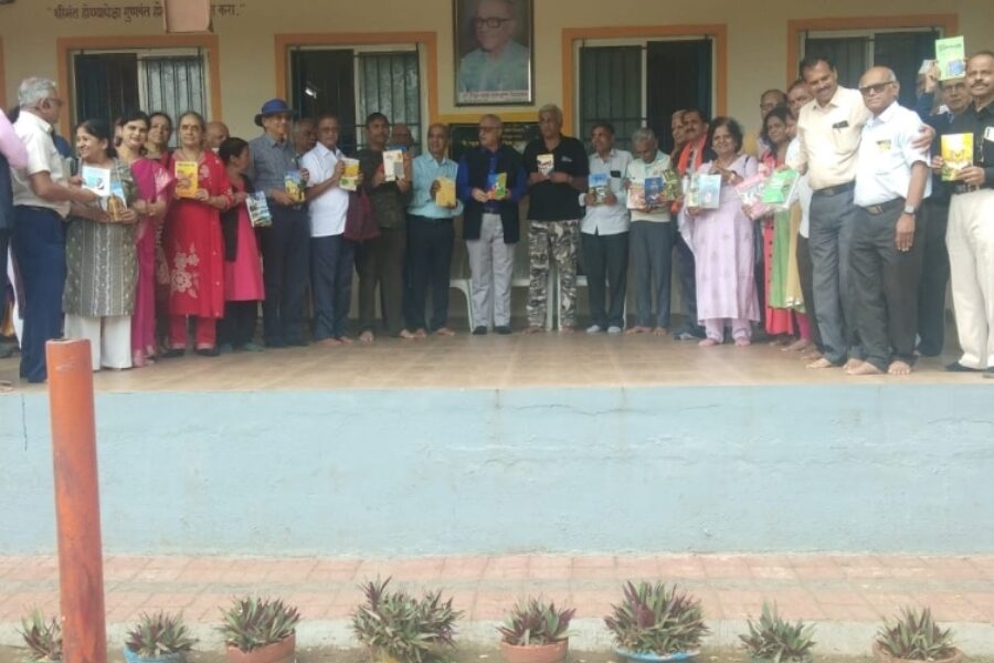 महाकवी कालिदास प्रतिष्ठान पुणे या संस्थेची ब्रह्मेंद्र स्वामी मंदिरास भेट