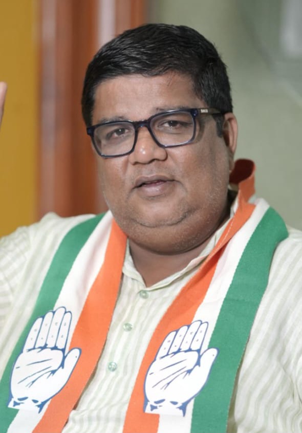You are currently viewing तौकीर शेख यांची काँग्रेसच्या अल्पसंख्याक जिल्हाध्यक्षपदी नियुक्ती
