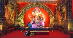 Read more about the article गणेश सर्वत्र समाविष्ट