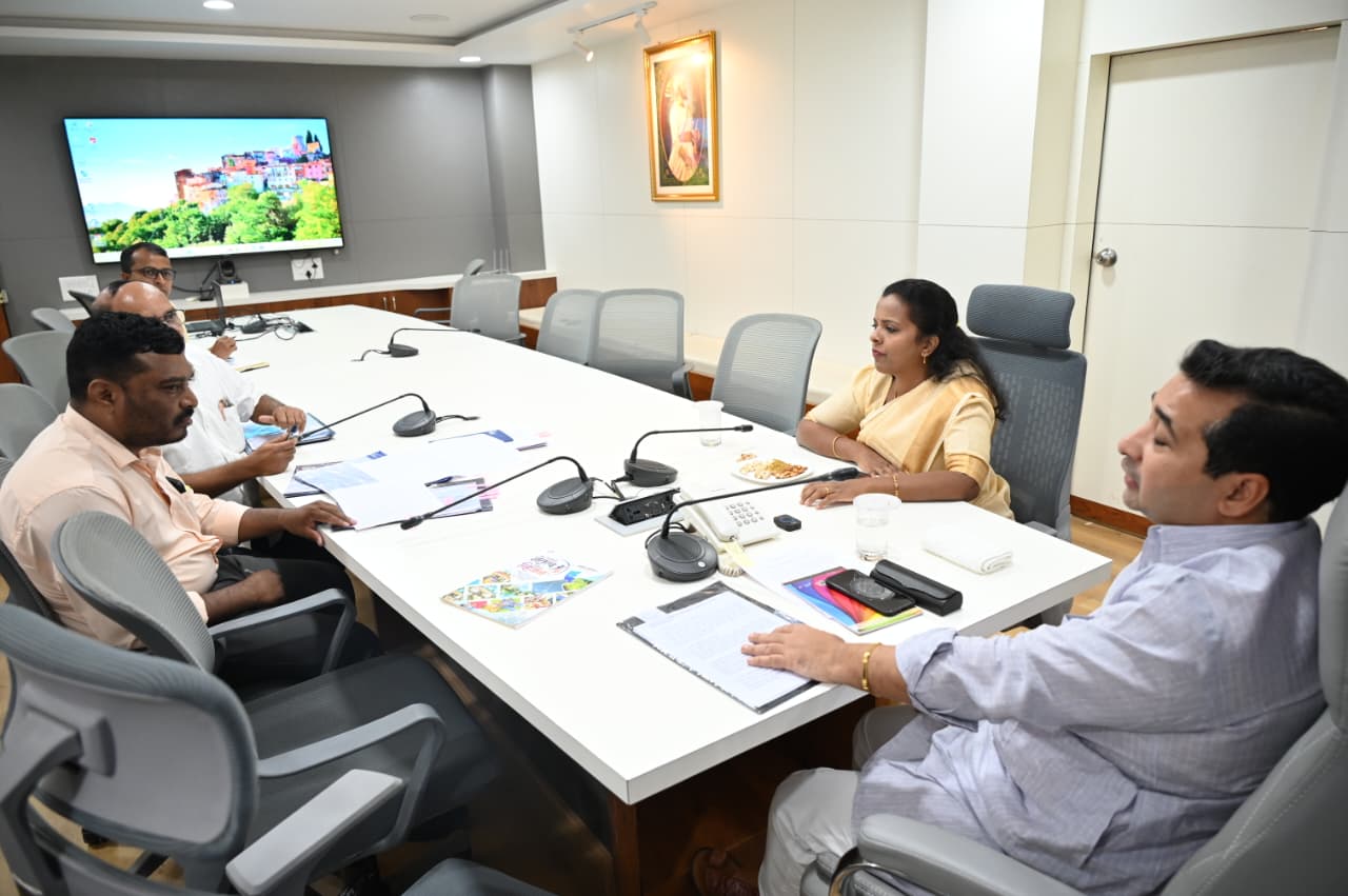 You are currently viewing पावसाच्या खंडामुळे भातपिकाच्या नुकसानीचा आढावा; बाधित शेतकऱ्यांना मदतीसाठी प्रशासनाचे नियोजन