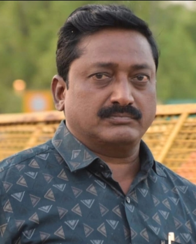 You are currently viewing सामाजिक बांधिलकीचा माणूस देवेंद्र खडसे 