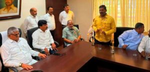 Read more about the article अजिंक्यतारा कारखान्याला स्वाभिमानीचा दणका