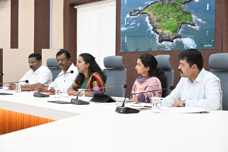 जलसंधारणाच्या तांत्रिक कामांना प्राधान्य द्या; जलस्रोतांच्या बळकटीकरणासाठी पक्क्या उपाययोजना करा