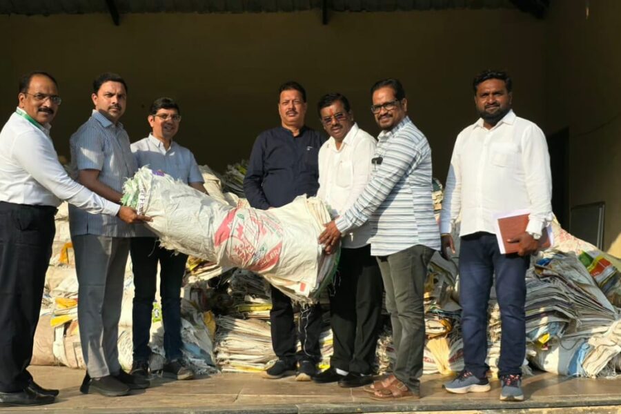 सिंधुदुर्ग जिल्हा बँकेचा स्तुत्य उपक्रम : वनराई बंधाऱ्यांसाठी २५ हजार पिशव्यांचे वितरण