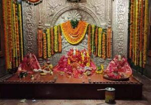 Read more about the article नवरात्र उत्सव – अष्टक