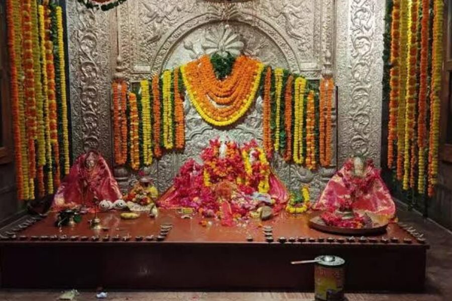 प्रयाग ललिता : त्रिवेणीच्या साक्षीने जागी असलेली आदिशक्ती