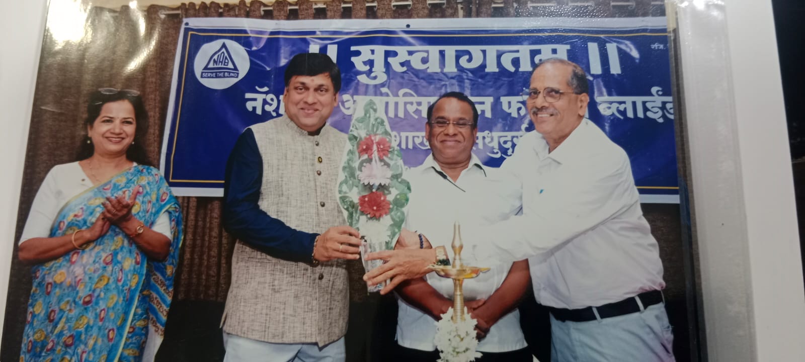 You are currently viewing पांढरी काठी म्हणजे स्वावलंबनाची दिशा; दृष्टिबाधितांना समान संधी द्या!