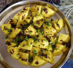 Read more about the article हिरव्या मुगाचा ढोकळा