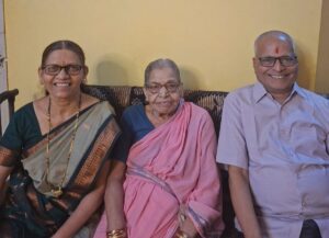 Read more about the article मायेचा वटवृक्ष : माझी आई, कमल ते विजया!