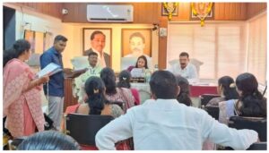 Read more about the article सहा नादुरुस्त घंटागाड्यांचा प्रश्न ऐरणीवर
